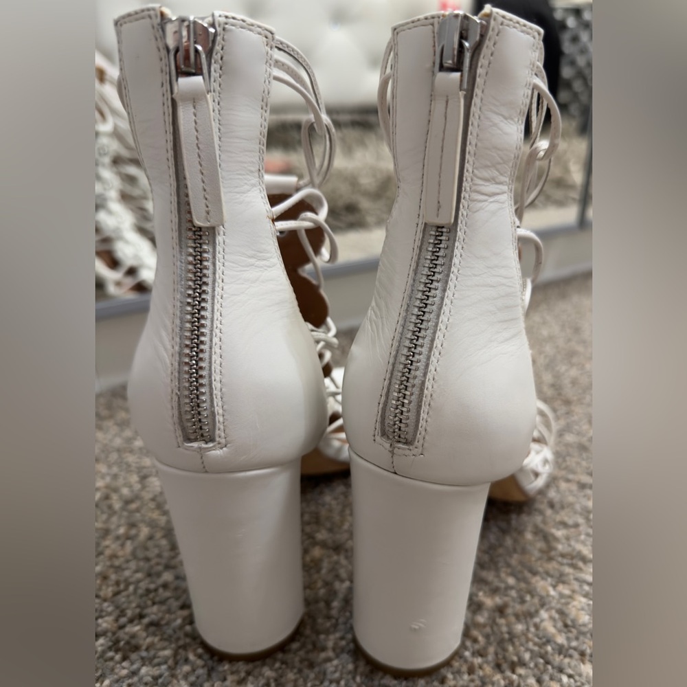 Ellie Tahari Elegant White Women's Gladiator Sandals 7 1/2 - Picture 10 of 10